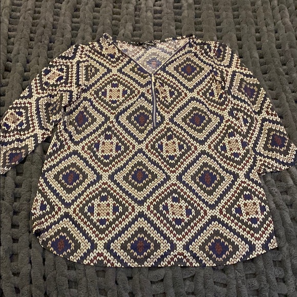 Chic Diamond Pattern Blouse - Black and Cream - Picture 1 of 5